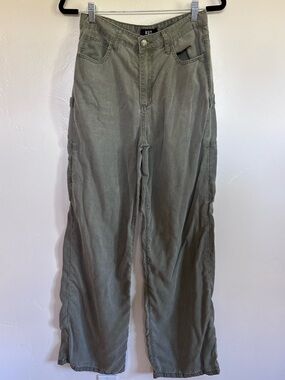 Kut From The Kloth Olive Lyocell Cargo Pants (Size 2) Lightweight Utility